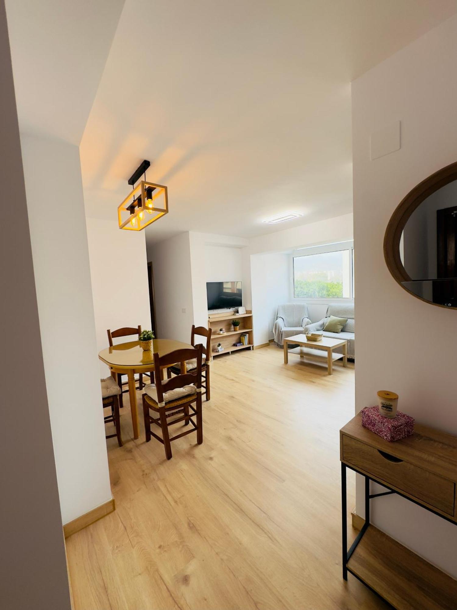 Apartamento El Lugar Malaga Luaran gambar