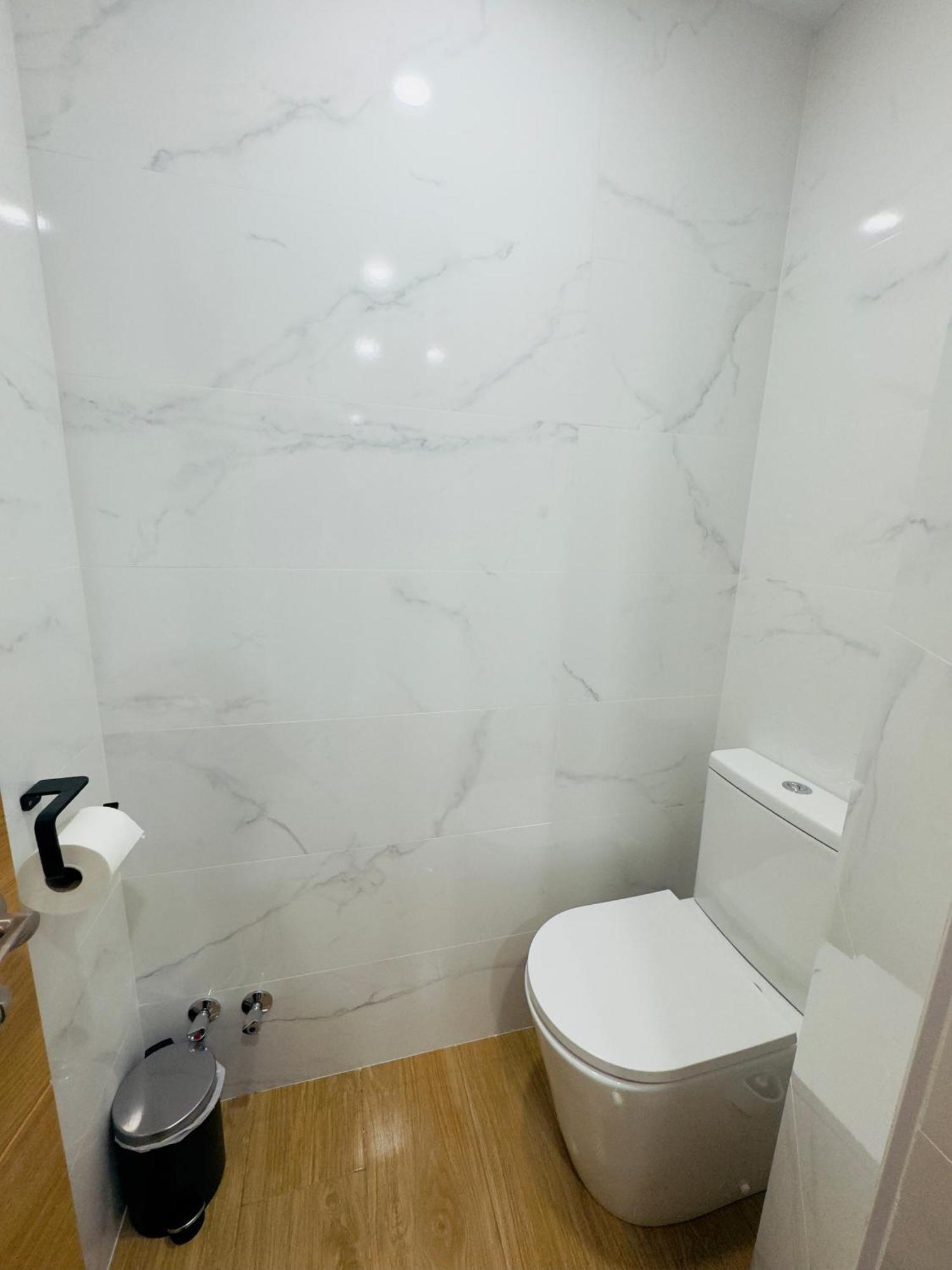 Apartamento El Lugar Malaga Luaran gambar
