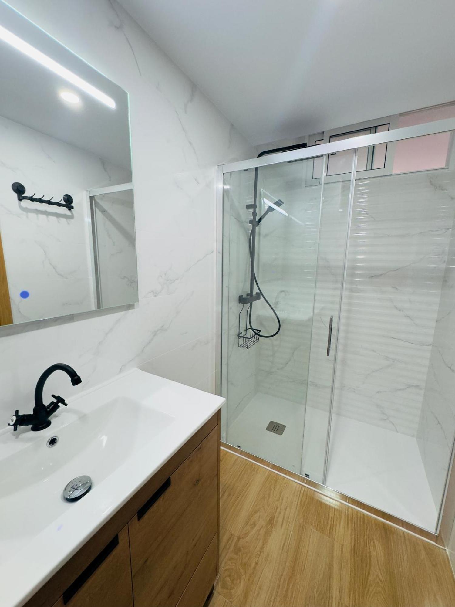 Apartamento El Lugar Malaga Luaran gambar